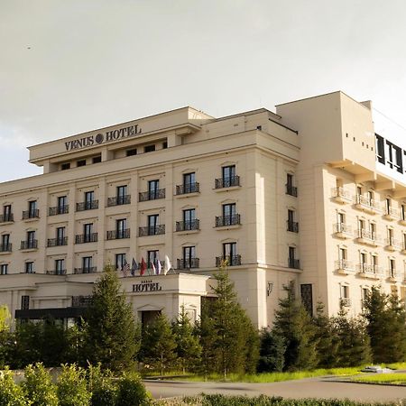 Venus Hotel Pristina Extérieur photo