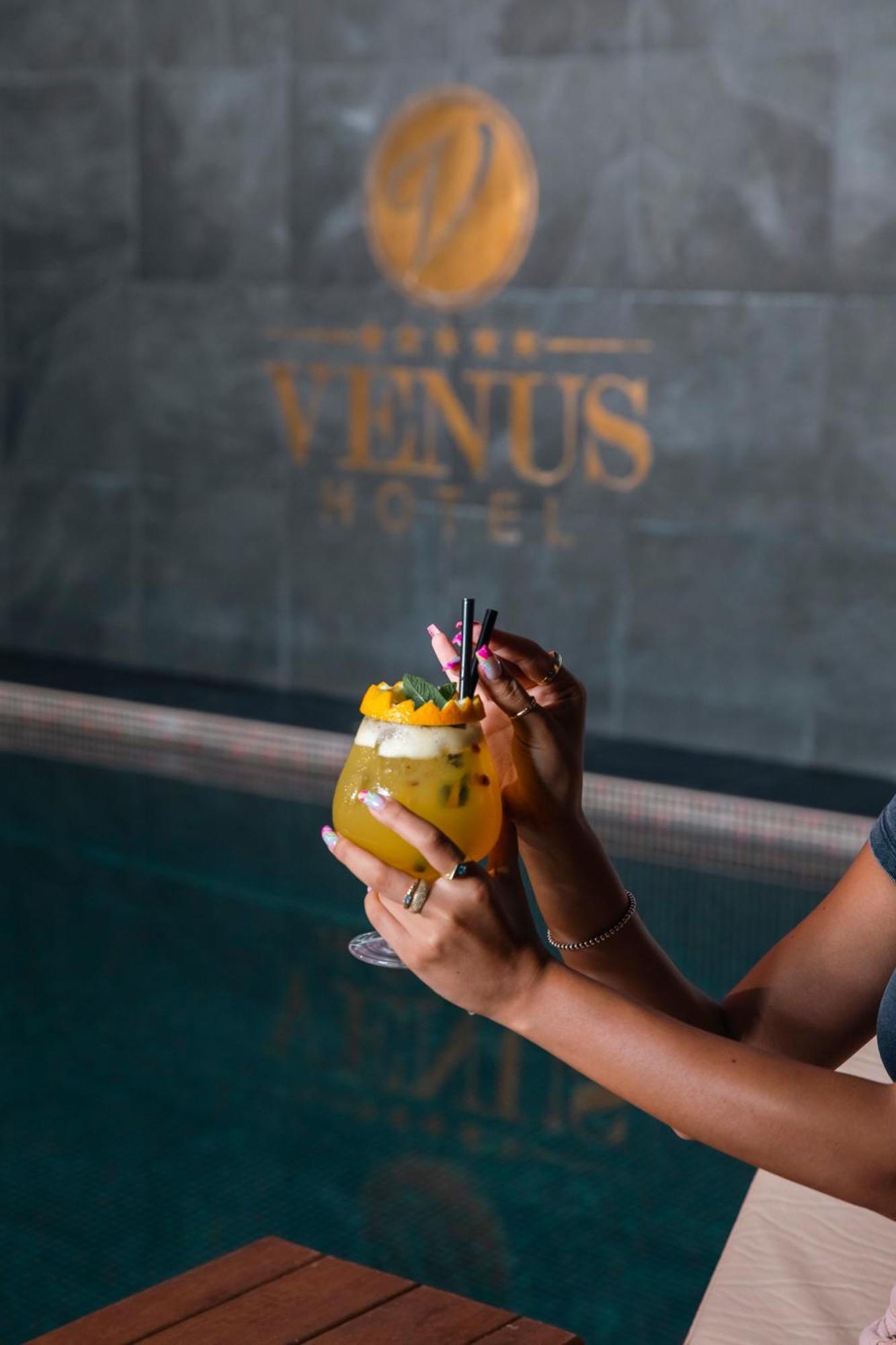 Venus Hotel Lipjan Extérieur photo