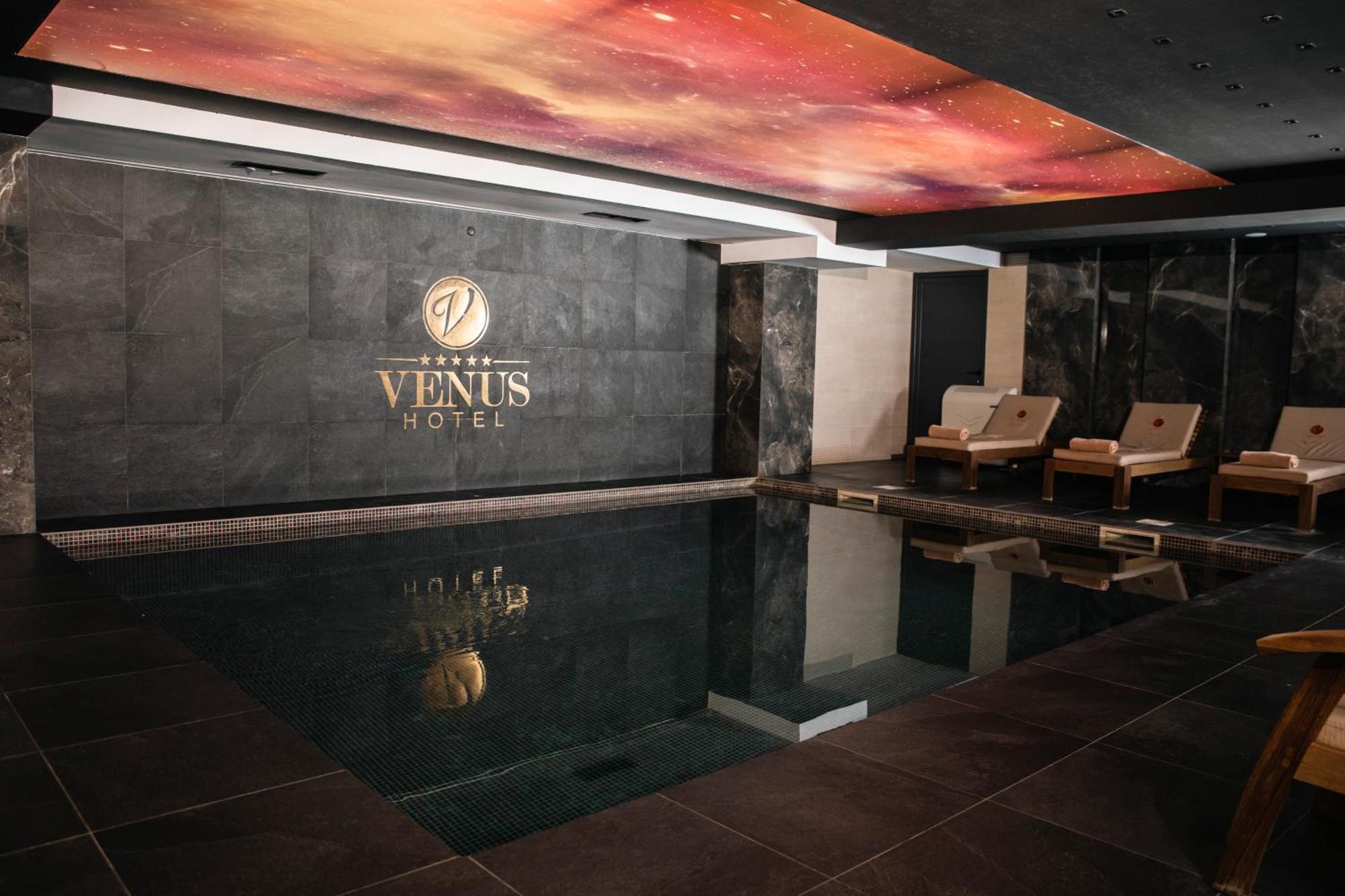 Venus Hotel Lipjan Extérieur photo