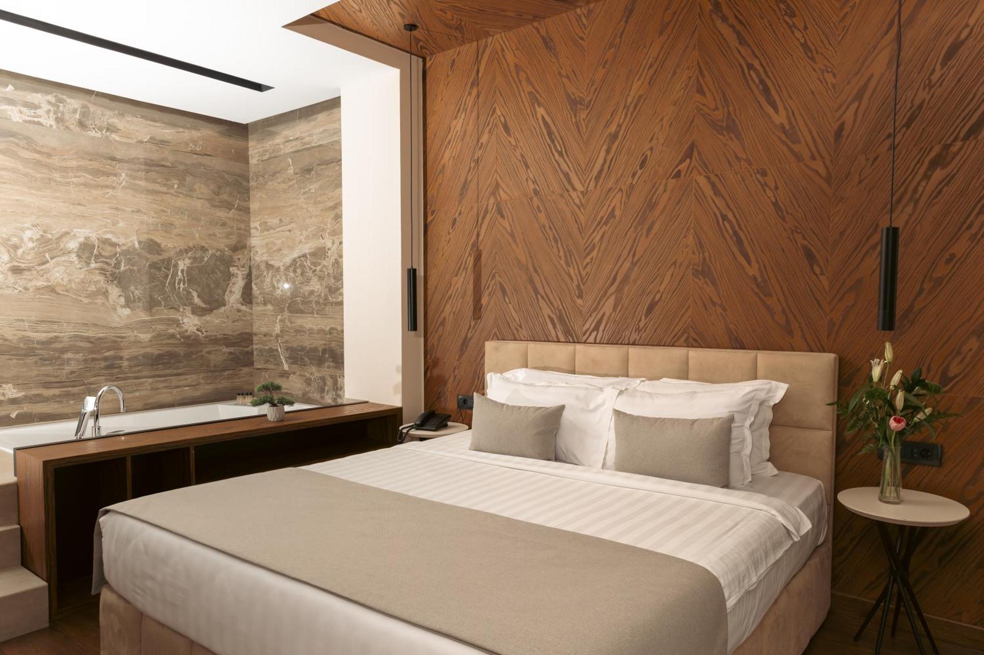 Venus Hotel Pristina Extérieur photo