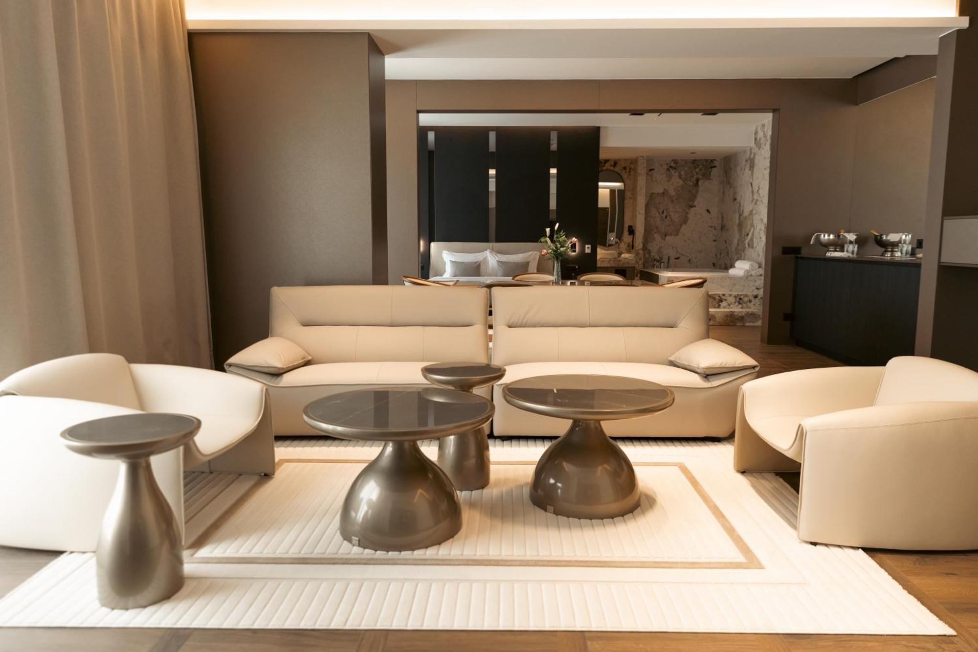 Venus Hotel Pristina Extérieur photo