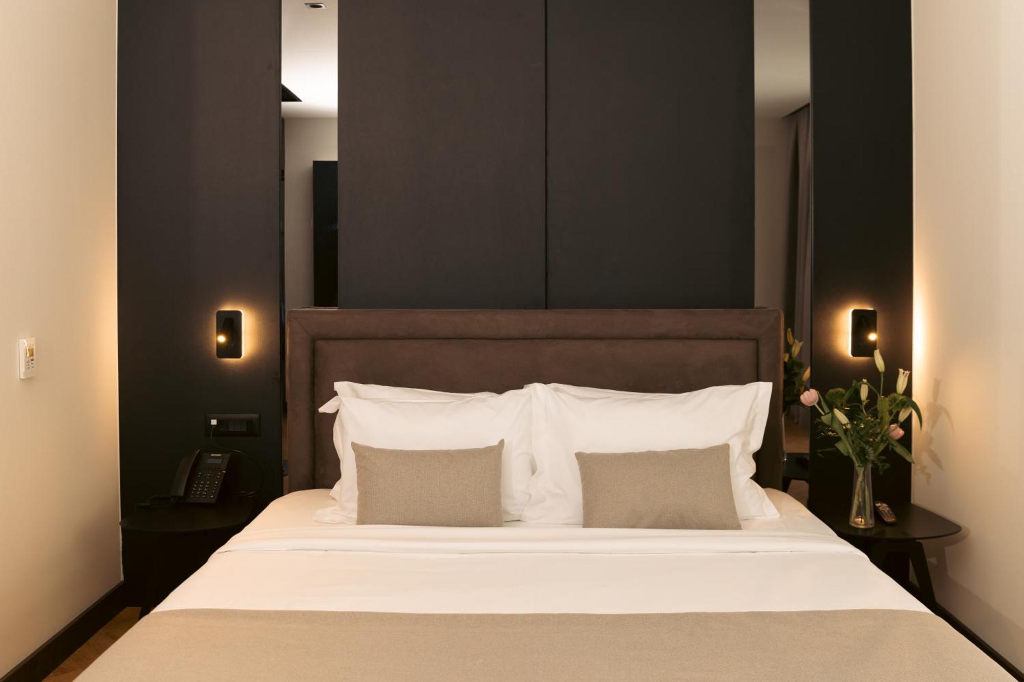 Venus Hotel Pristina Extérieur photo