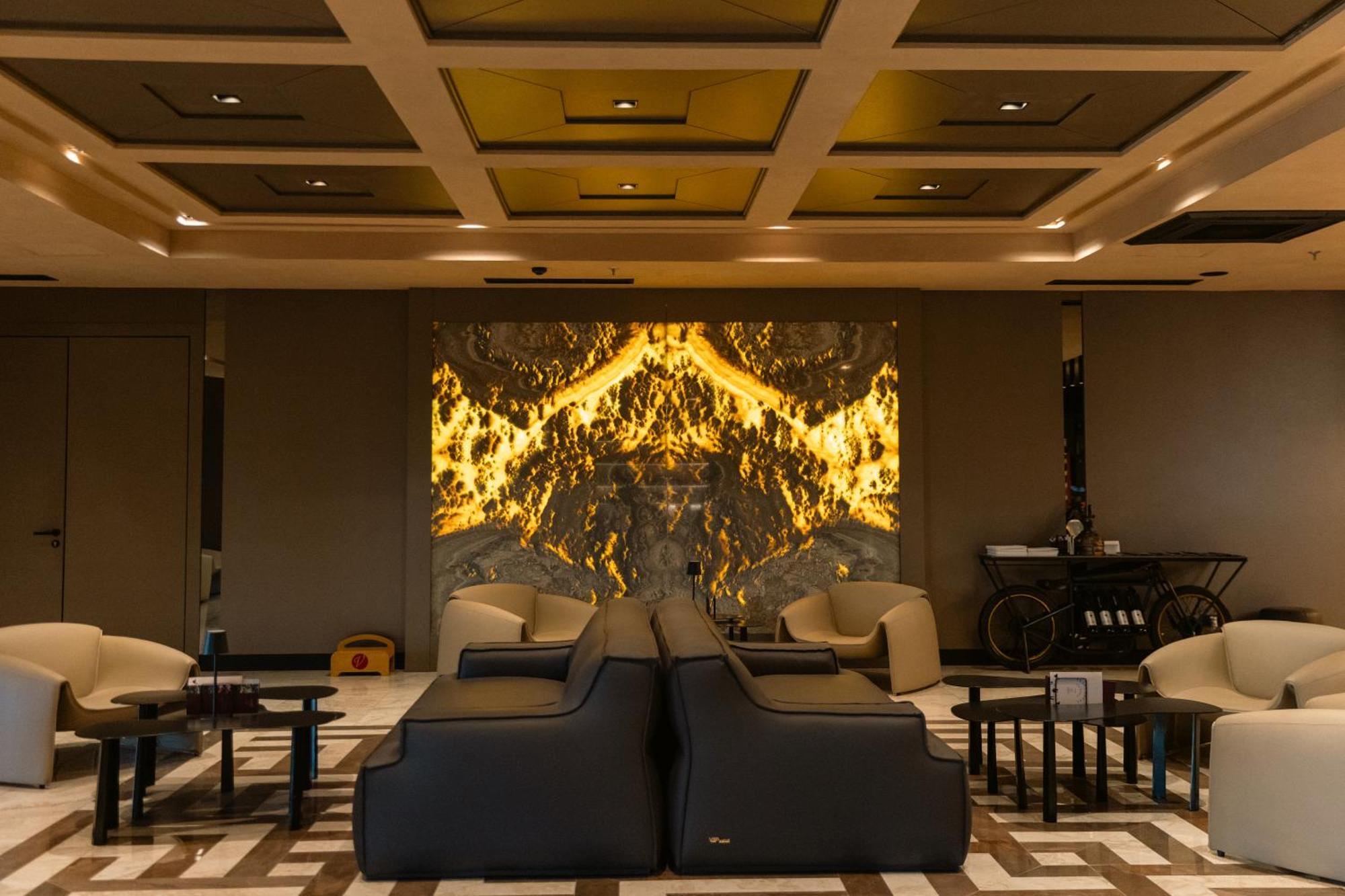 Venus Hotel Pristina Extérieur photo